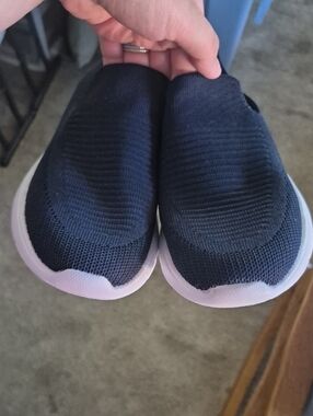 Nautica Navy Slip-On Knit Athletic Shoes with White Soles